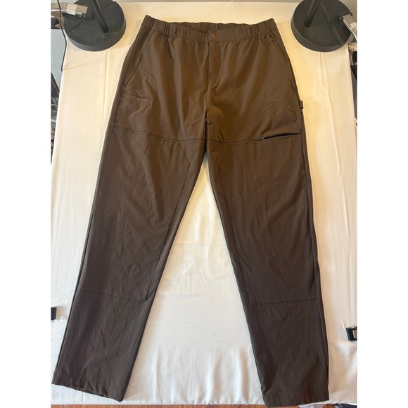 Alo Yoga Mens High-Performance Cargo Pants Espresso Brown XL Tapered  Athletic